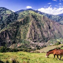 Tungurahua 13 בקתות